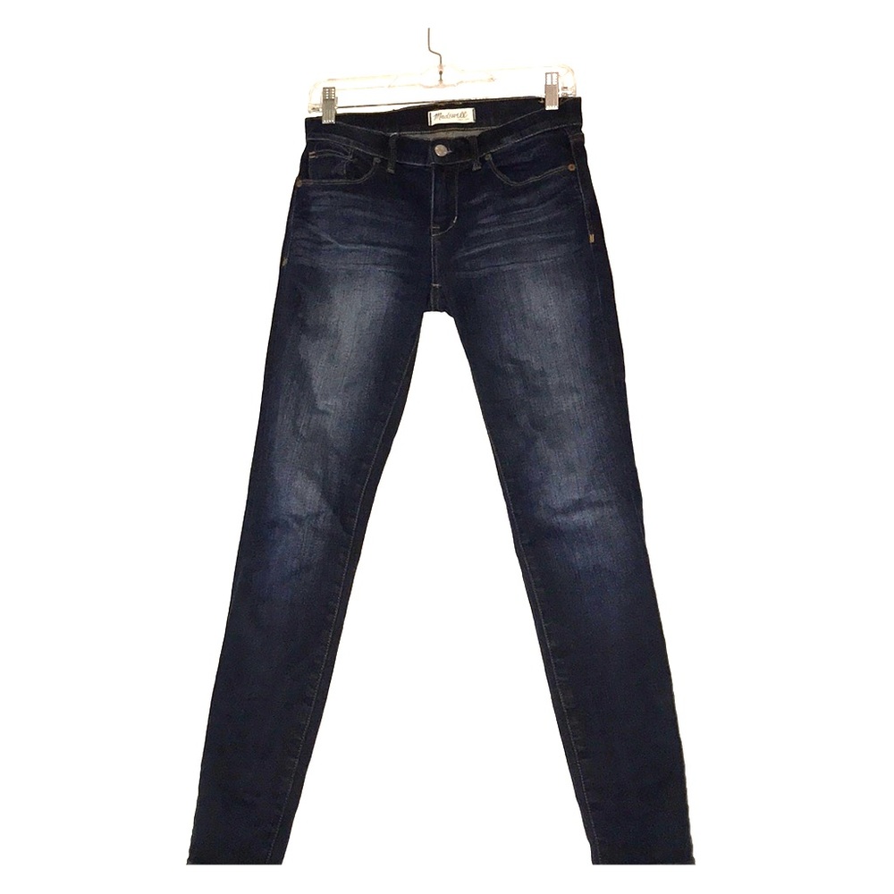 new Madewell dark wash, mid rise jeans!!